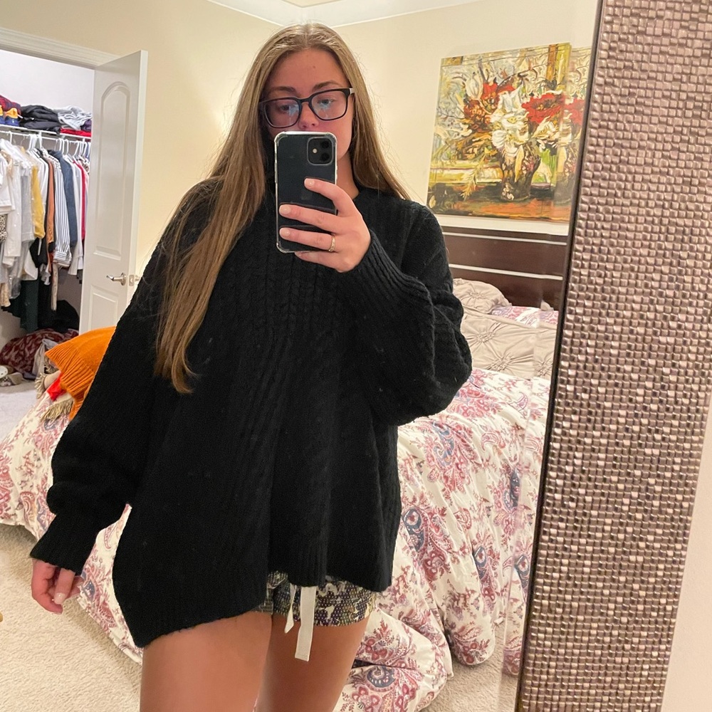 Black Sweater ❤️
